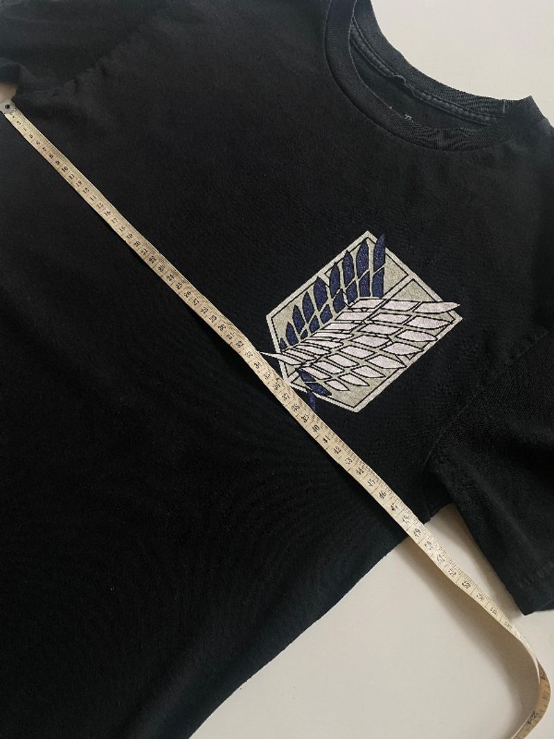 Kaos Anime Attack on Titan, foto 3