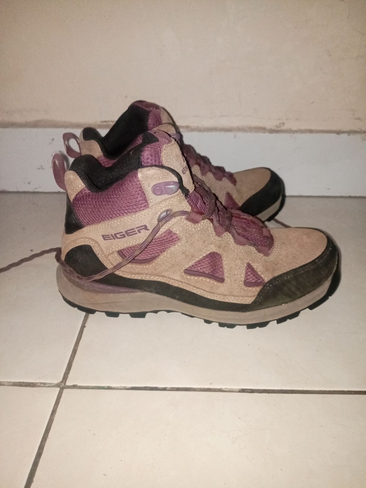 Eiger Streetwear Gorpcore Boots Wanita purple tan black