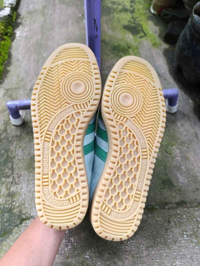 Sepatu adidas bermuda, foto 4