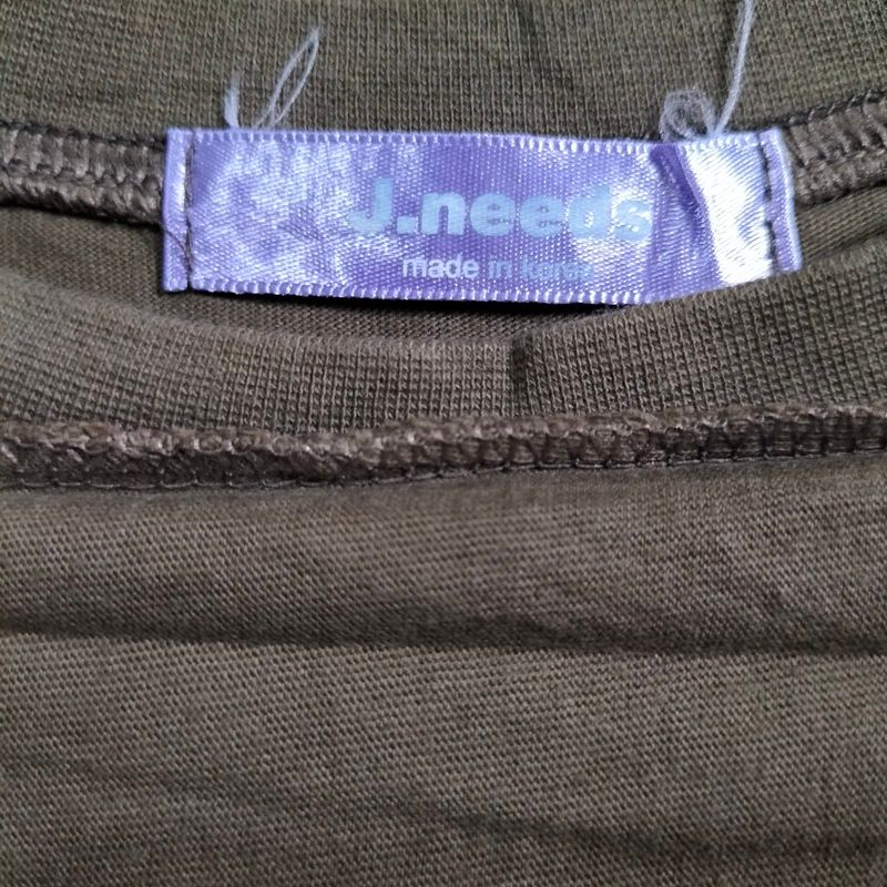 1119. T shirt Kaos J NEEDS, foto 4