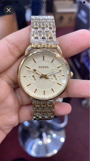 Fosil Jam Rantai Gold