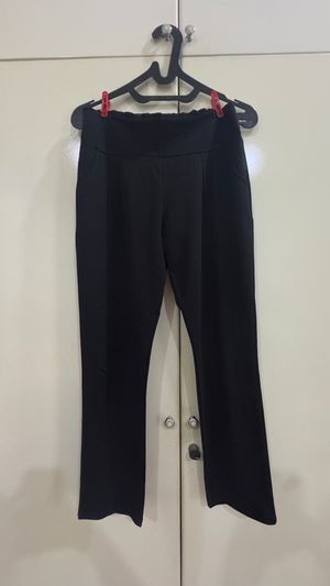 Celana Bahan Hitam