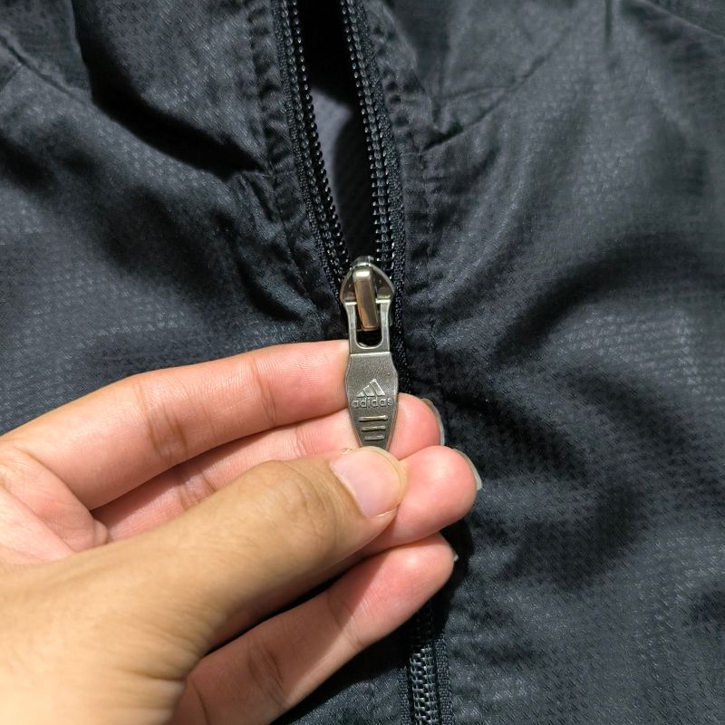 Windbreaker Adidas Tapped, foto 6