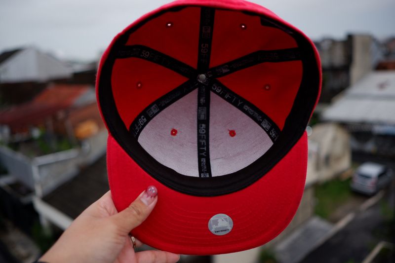 New Era LA Merah size 71/2, foto 4