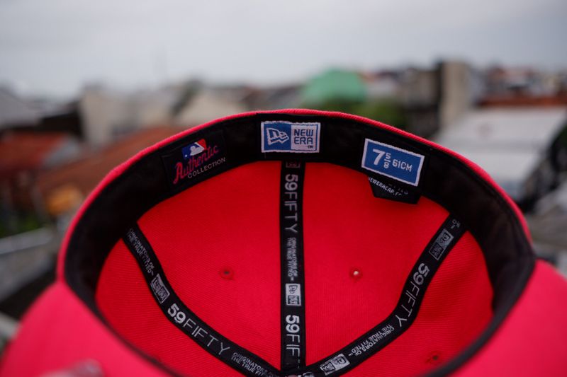 New Era LA Merah size 71/2, foto 3