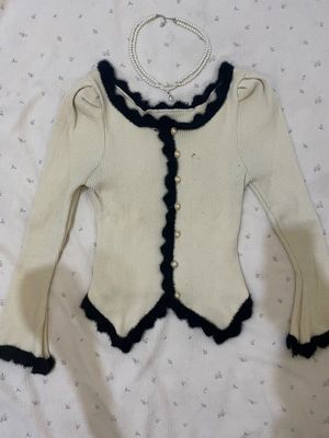 Blouse knit