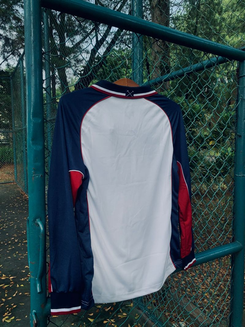 LS West Ham United Away 99/01, foto 2