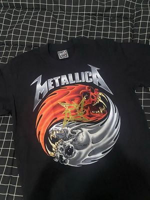 Kaos Metallica Double Sided | MAX Tag | Graphic Tee | Hitam