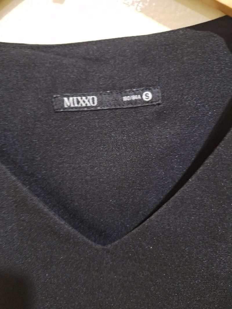 Vests hitam, foto 3