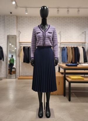 Cardigan Crop Ungu Putih Wanita