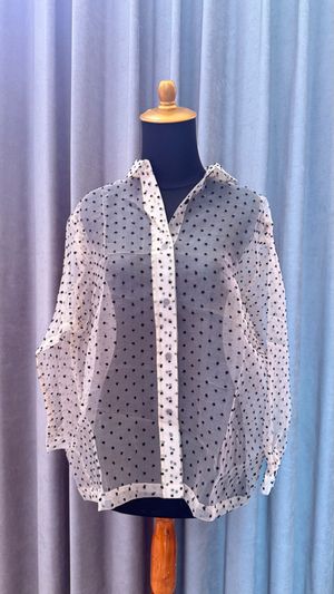 Atasan Sheer Putih/Krem — Brand No Monoton — Size L
