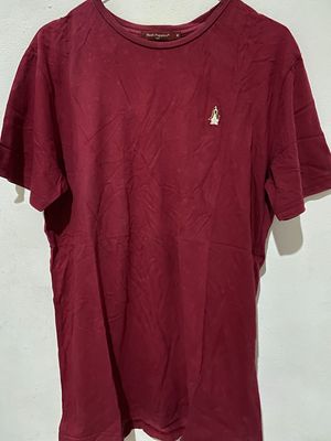 Kaos merah hush puppies