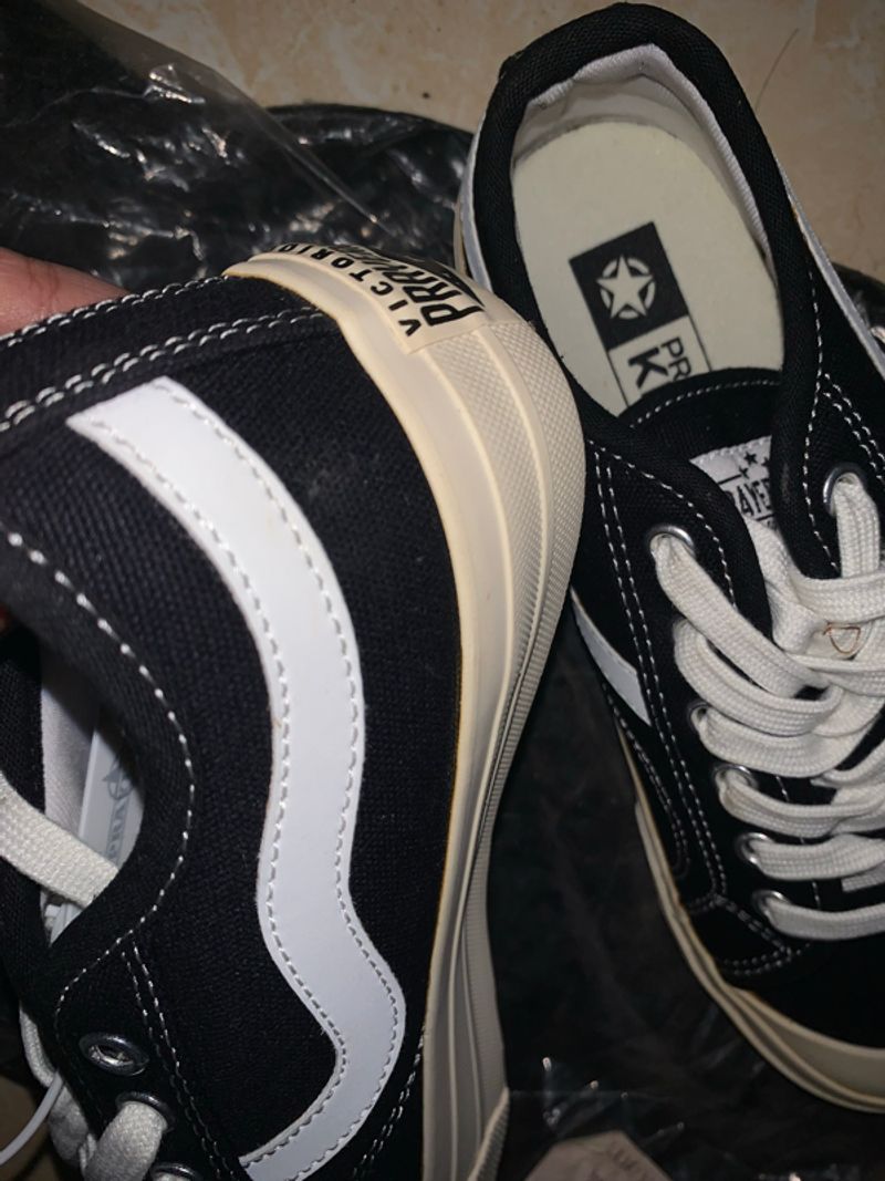 sepatu, foto 3