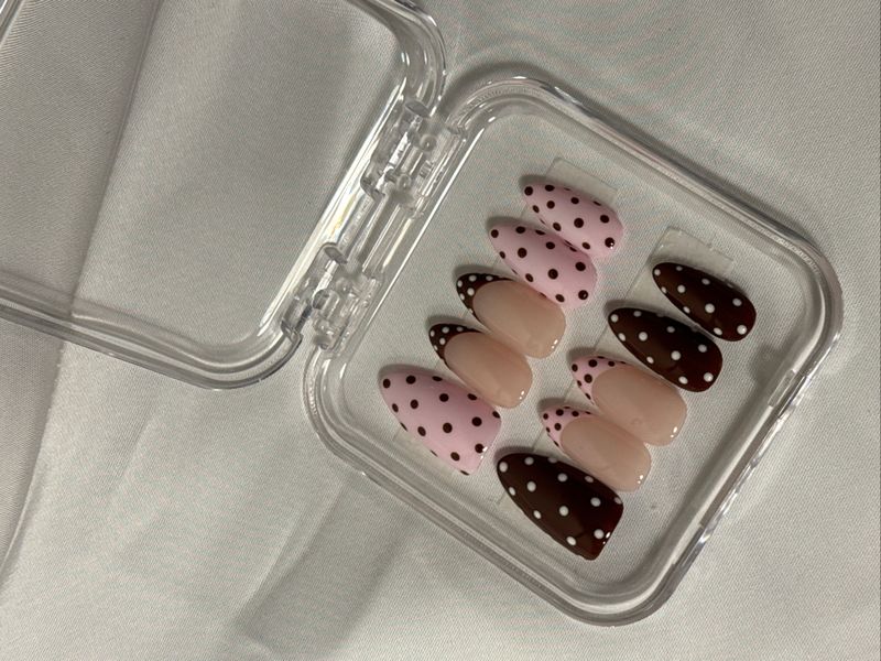 Polkadot Press on Nails, foto 2