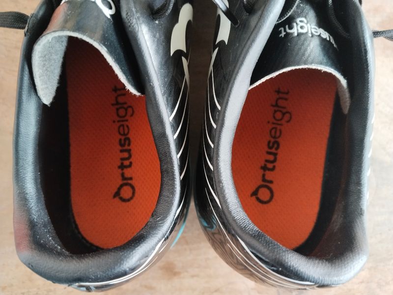 Ortuseight Sepatu Sepak Bola, foto 4