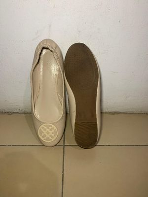 buy 1 get 1 Flatshoes (Nude)	Urban&Co