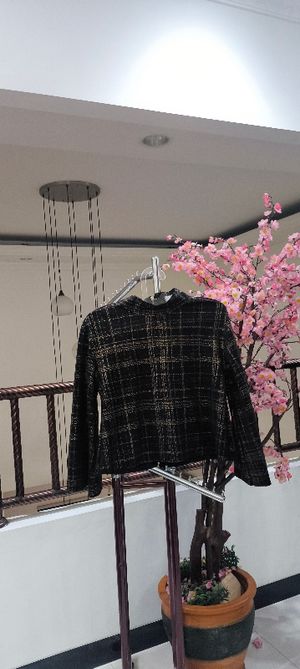 Atasan wanita