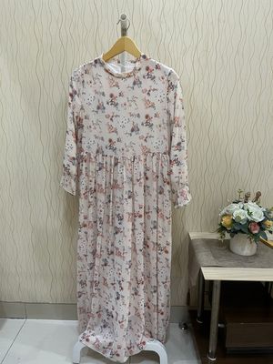 Dress panjang bunga-buga