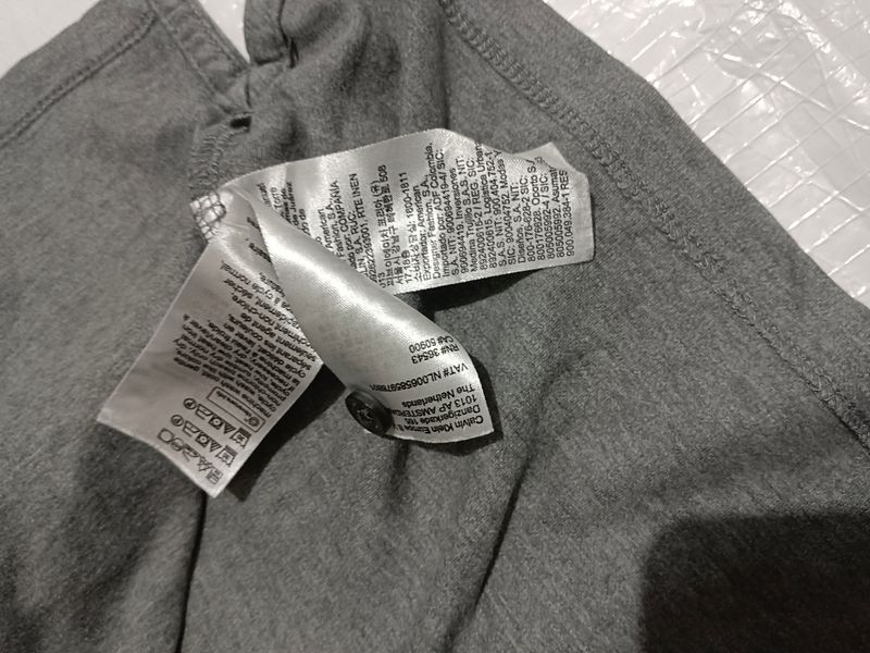 Kaos kerah Calvin klein, foto 4
