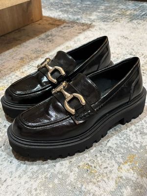 [PRELOVED] Ori Stradivarius Leather Loafers