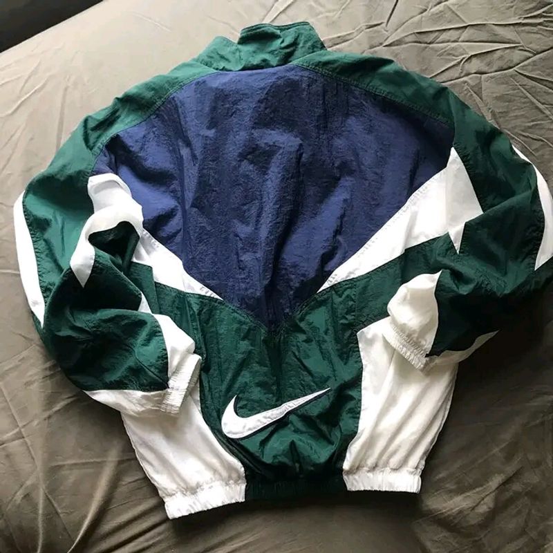 Nike Vintage Casual Windbreaker Pria white green
