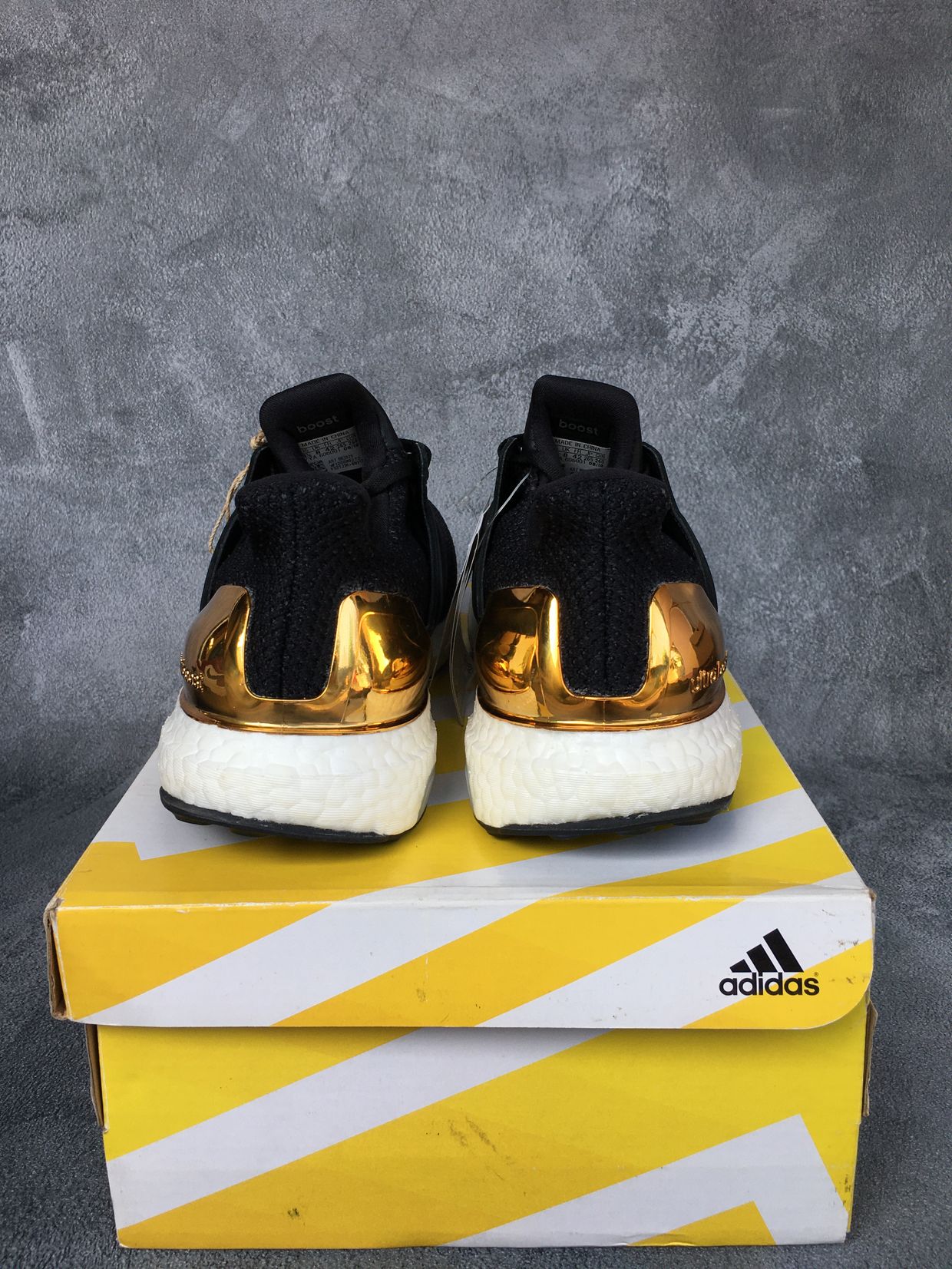 Adidas Sneakers Pria gold black, foto 5