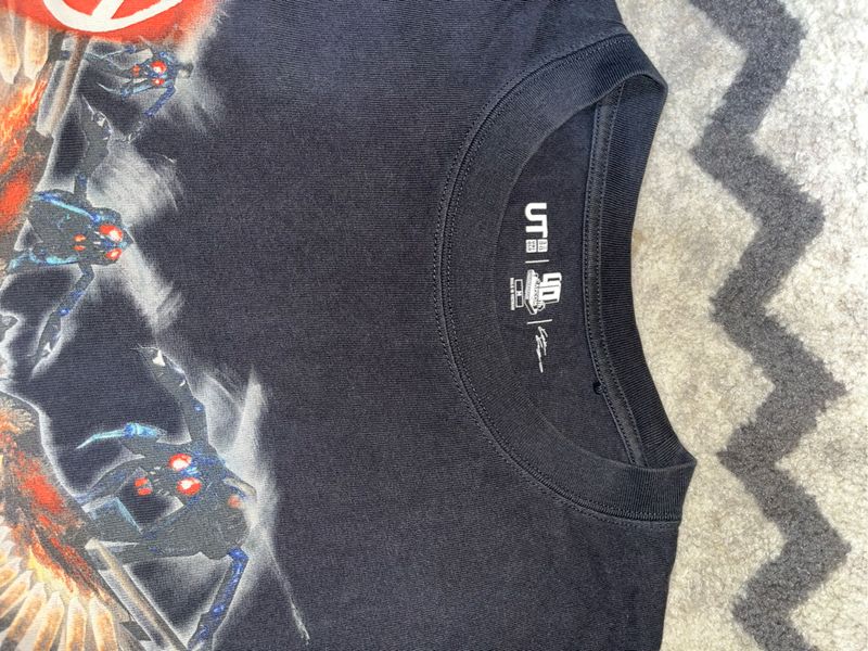 T shirt oversize Uniqlo Devil may cry, foto 2