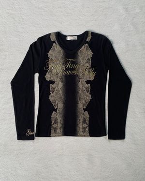 2000s Growth by in the attic snake skin