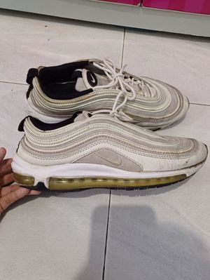 Nike Casual Sneakers Pria tan