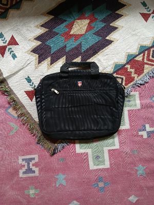 Tas kantor multifungsi
