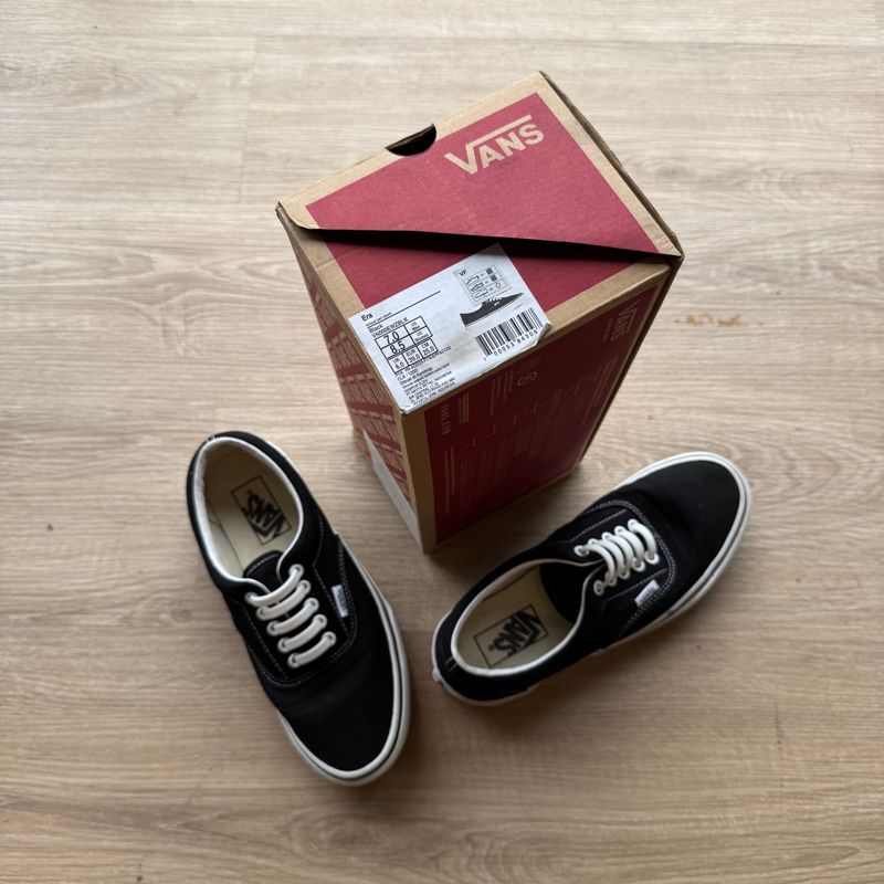 Sepatu Vans UA Era Black Ver., foto 3
