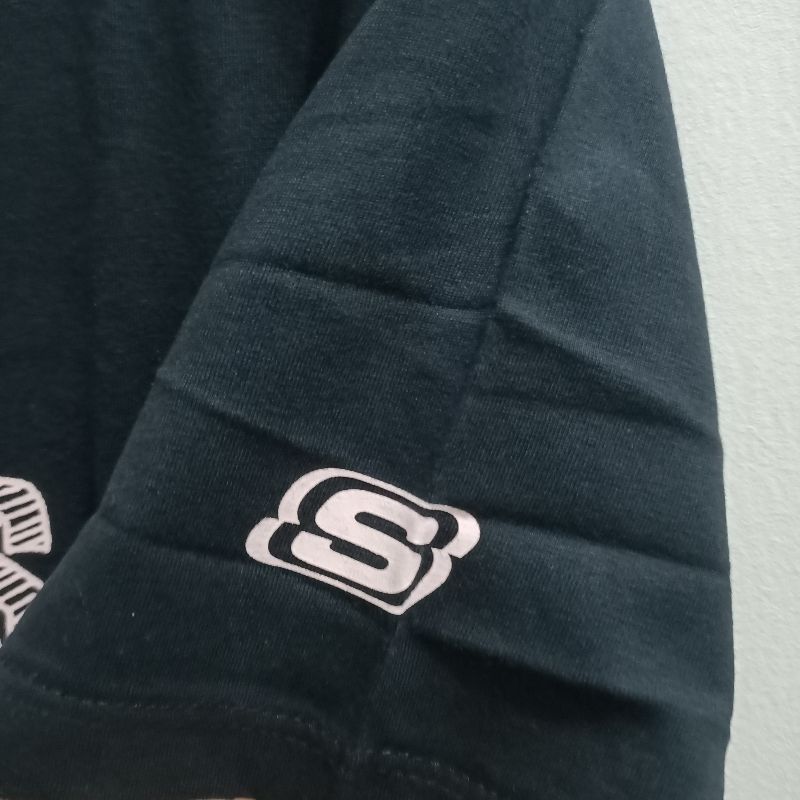 Kaos Skechers, foto 4