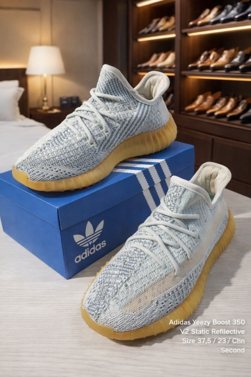 Adidas Yeezy Boost 350
V2 Static Reflective, foto 2