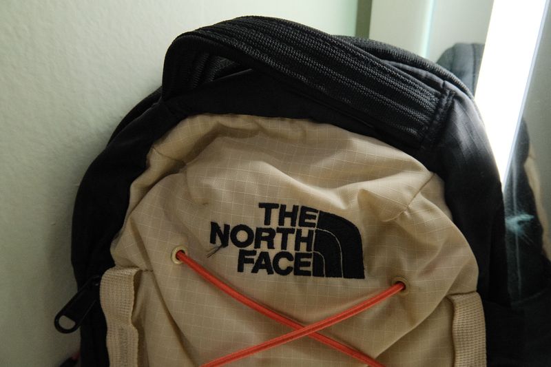 Preloved The North Face Borealis Sling bag, foto 2