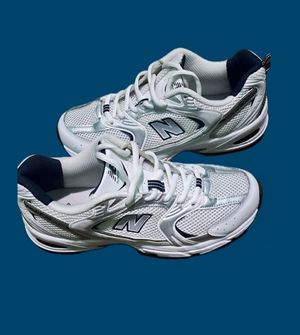 New Balance Streetwear Sportswear Sneakers Pria white navy