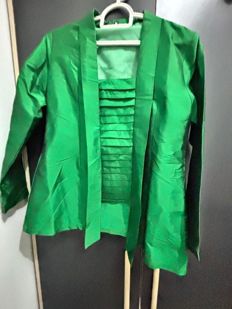 Kebaya hijau, foto 2