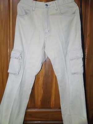 loose jeans cargo
