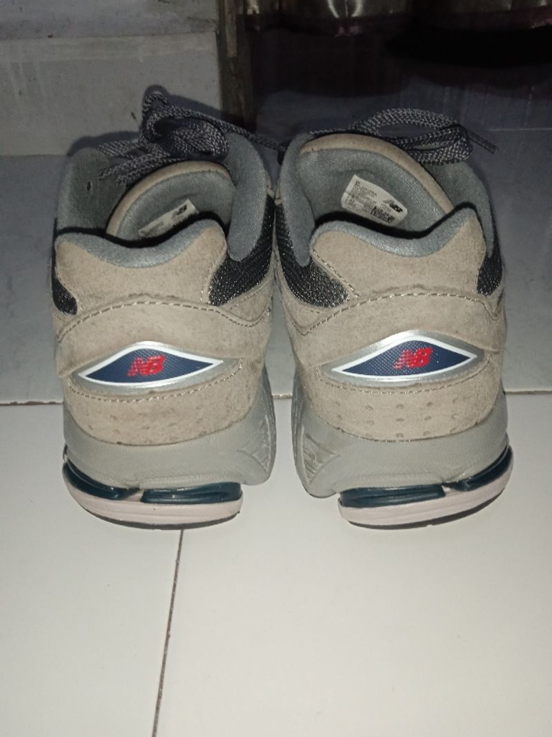 Sepatu NEW BALANCE second, foto 3