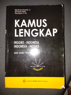 Buku Kamus Bahasa Indonesia-Inggris/Inggris-Indonesia