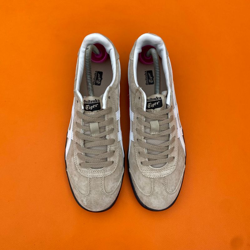 Onitsuka Tokuten, foto 2