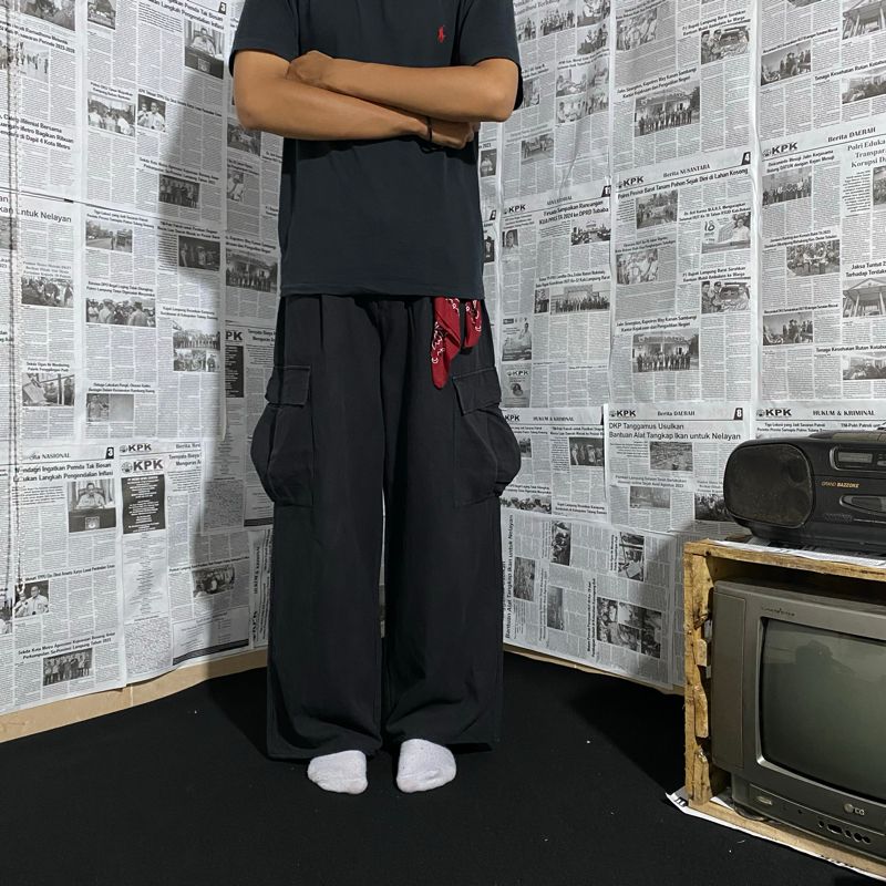 CELANA KARGO JEANS HITAM, foto 2