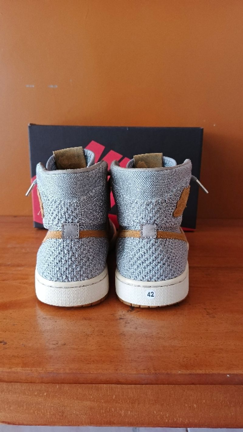 AJ 1 Retro High Flyknit Grey 42,5, foto 6
