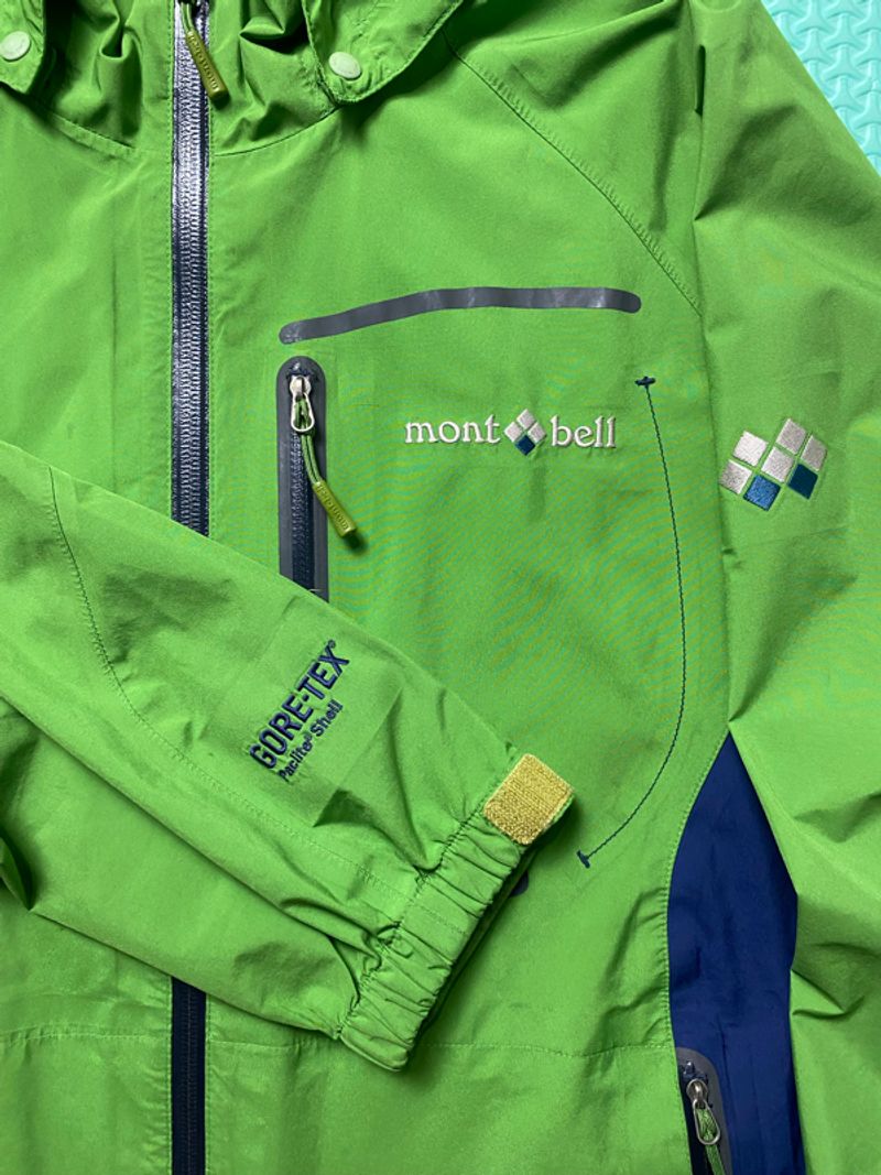 Montbell goretex outdoor 3 layer raincoat, foto 2