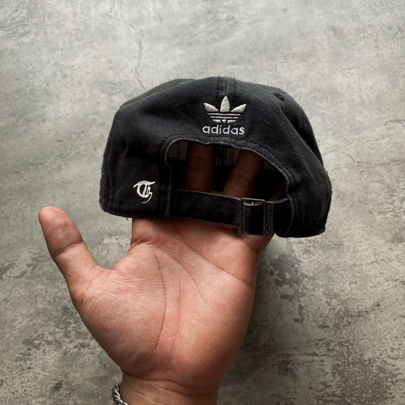ADIDAS CUSTOM SIGIL ARTWORK BY TH, foto 3