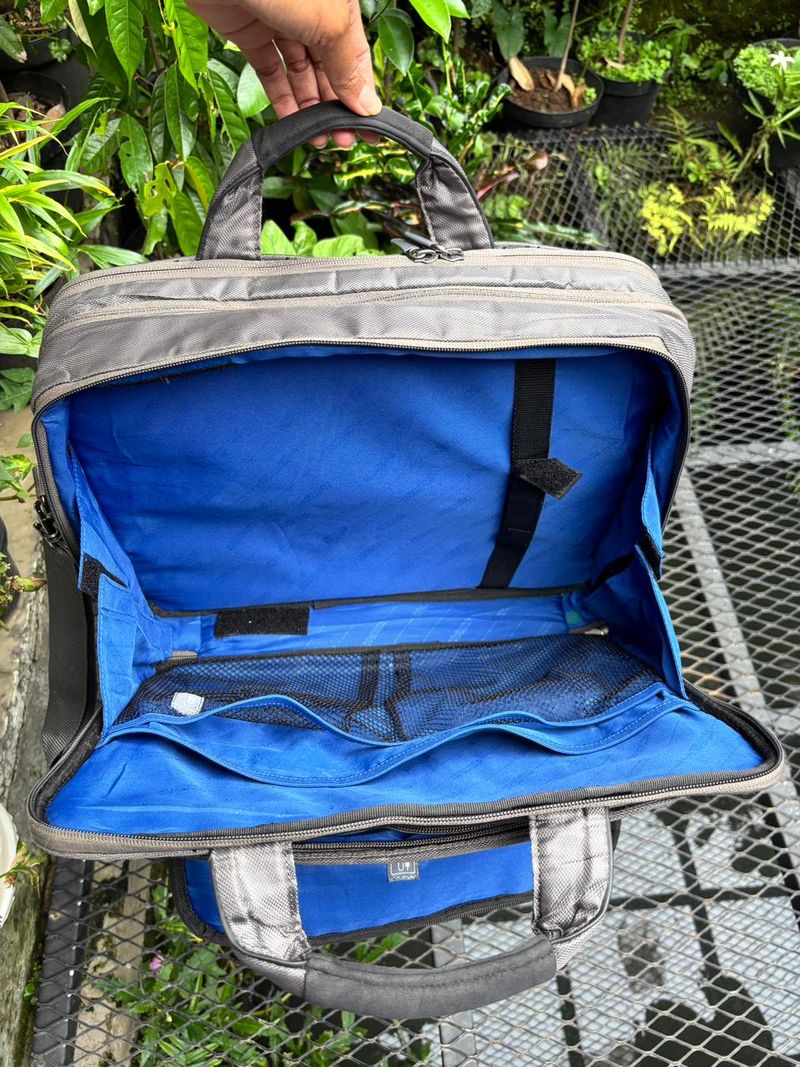 American Tourister Briefcase Gray, foto 4