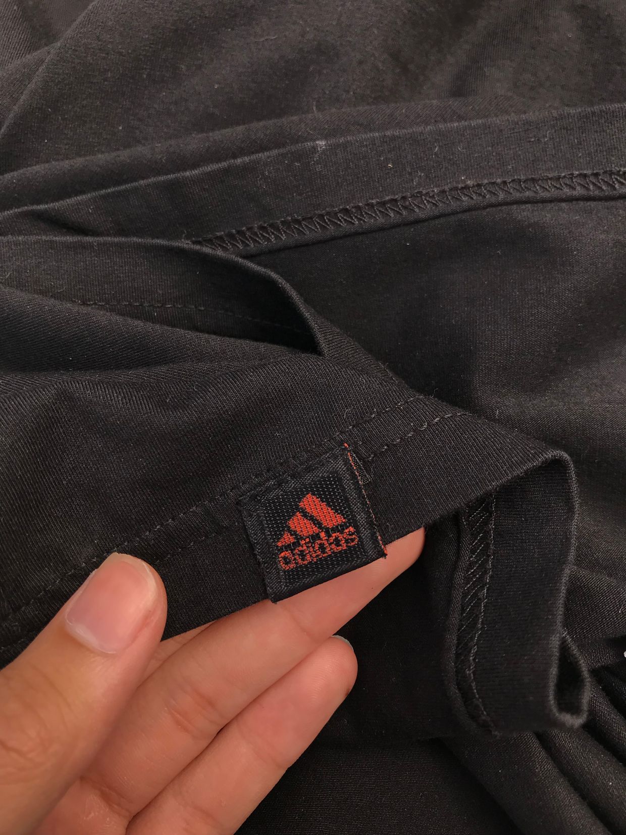 Adidas T-shirt Pria black, foto 4