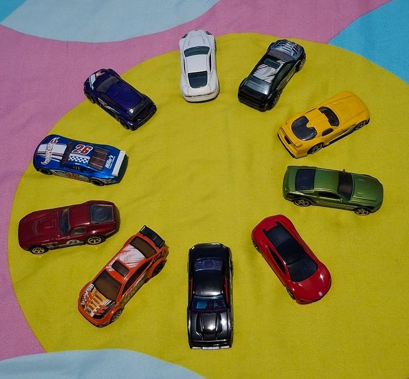 Koleksi 17 mobil Hot Wheels, foto 10