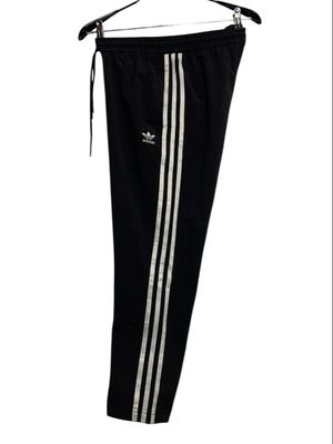 ADIDAS trefoil unisex size S fit 28-33 jogging gym used