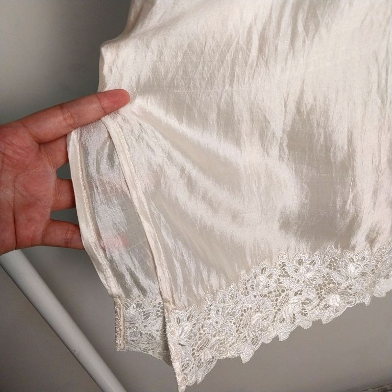 Blouse Satin Broken White Bordir, foto 8