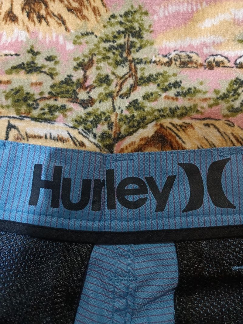 Hurley, foto 2